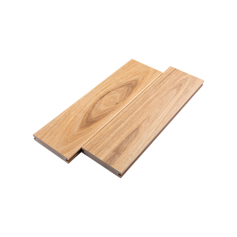 Surpasser - PVC 甲板