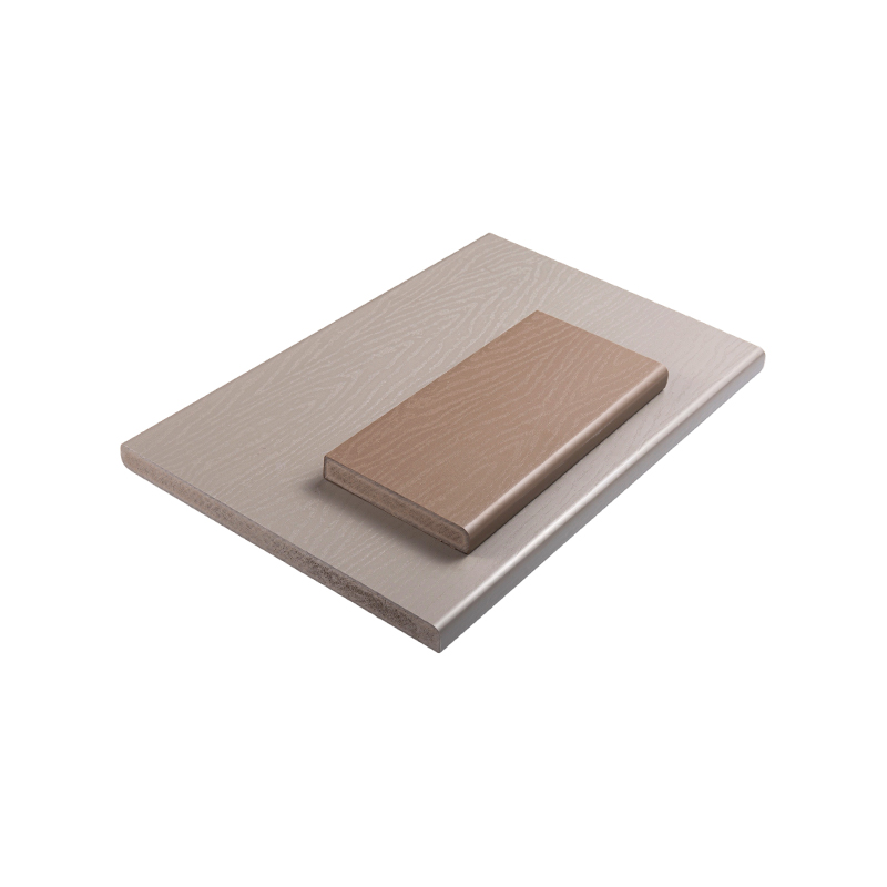 12英寸带顶棚的楼梯踏板